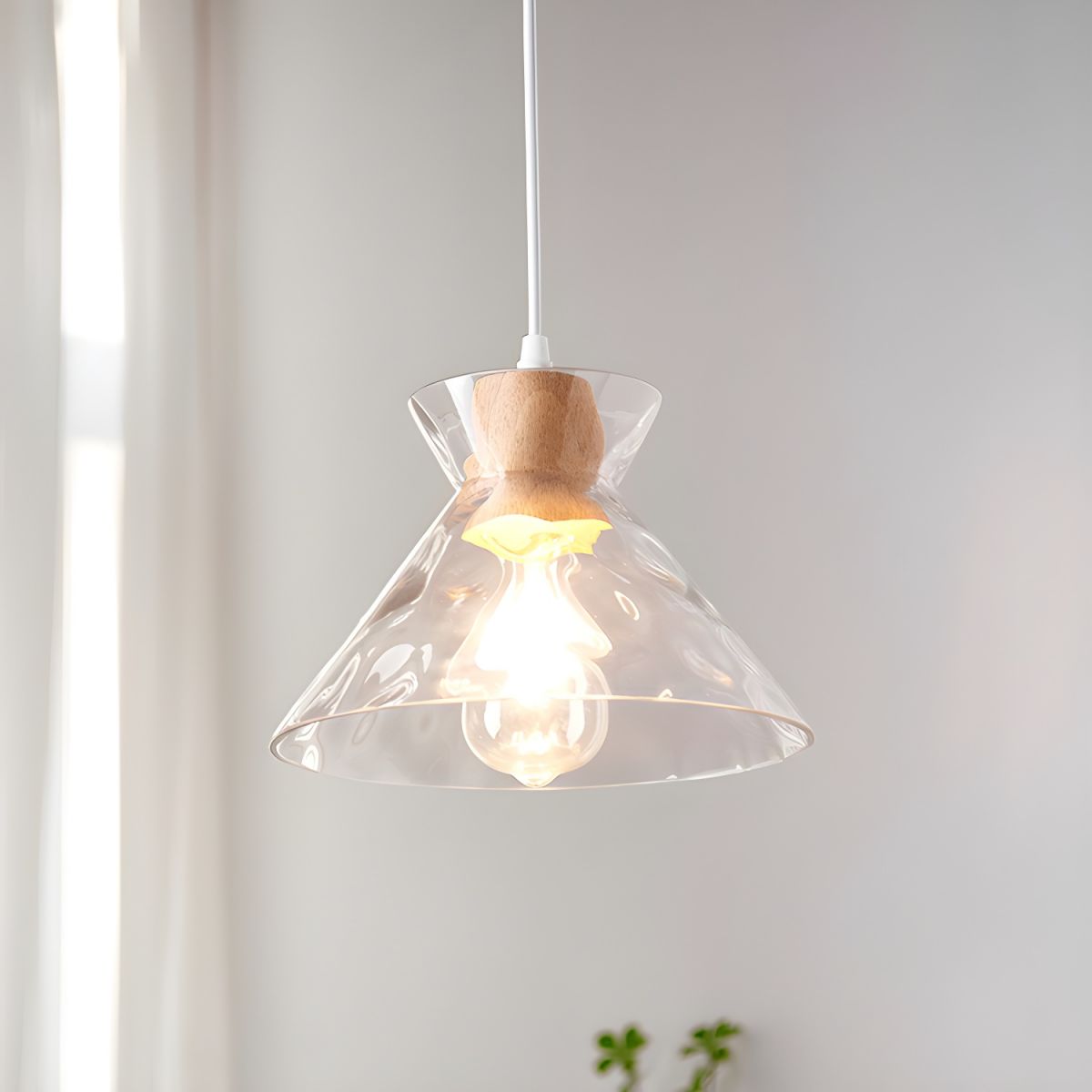 Lumen Nordic Clear Glass Pendant