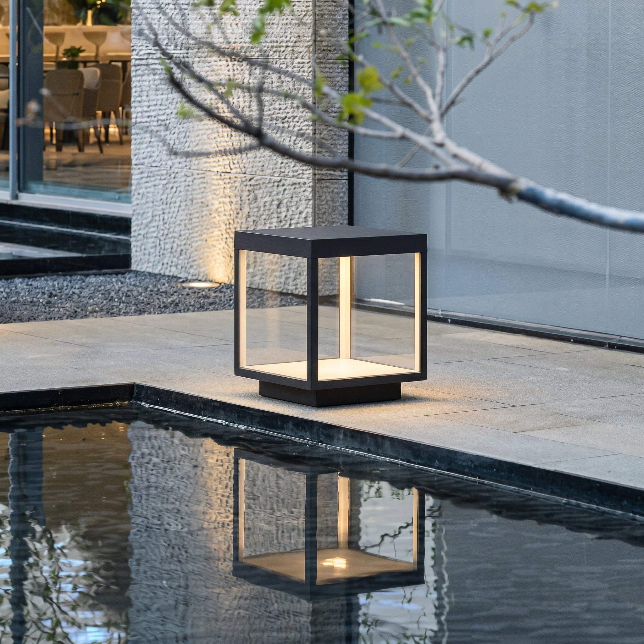 Lumen Square Frame Garden Post