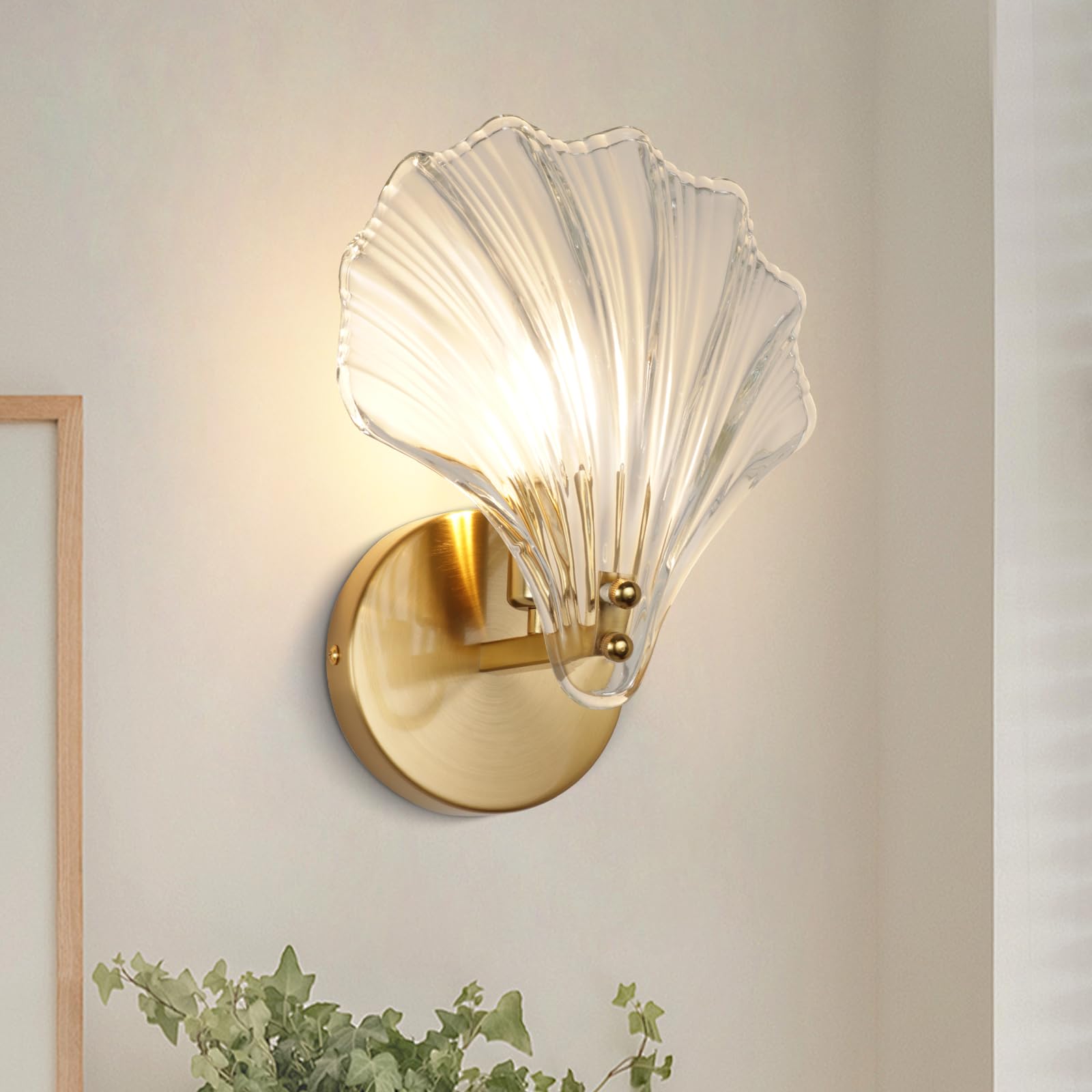 Lumen Brass Seashell Wall Light