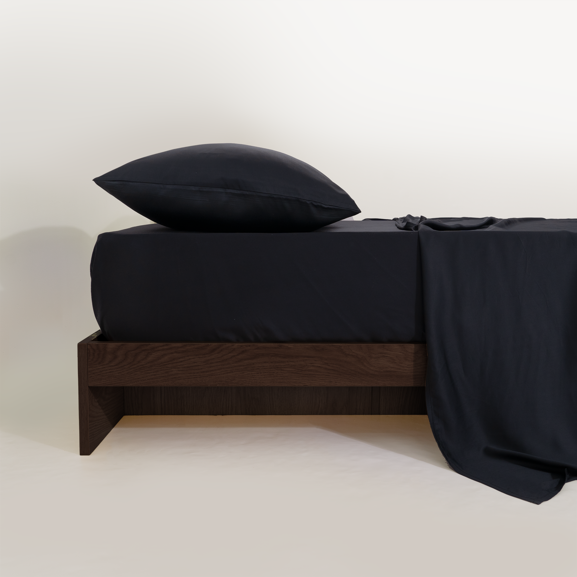 Drapée Bamboo Sheet Set - Pet Hair Repellent for Dogs/Cats Family