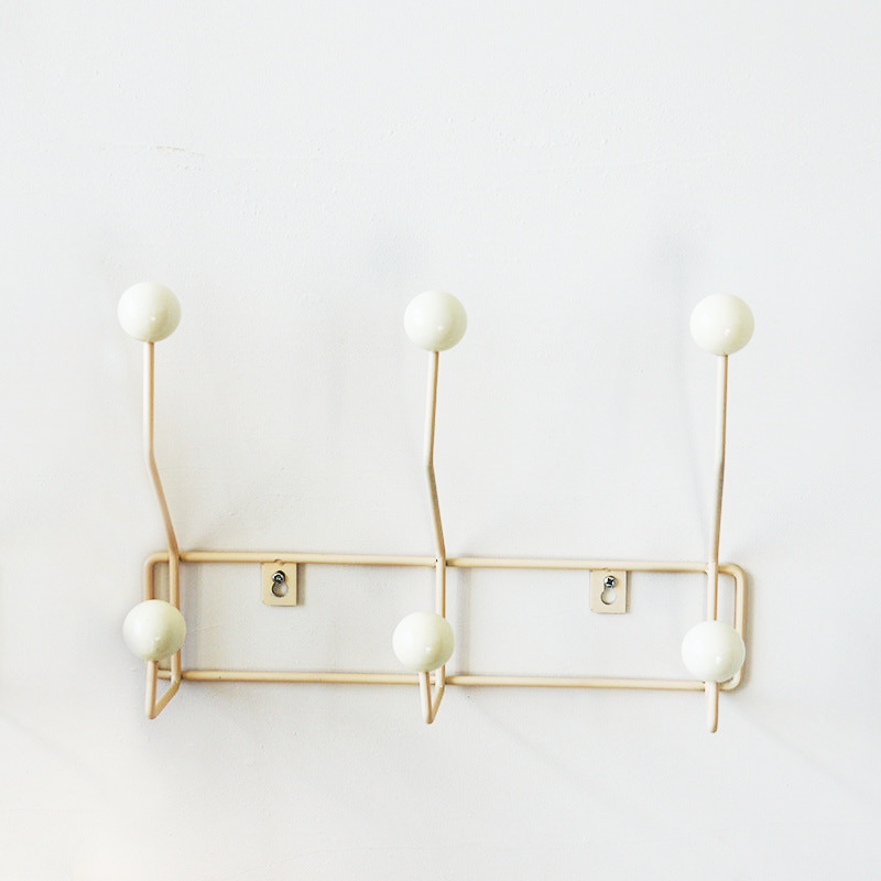 Atelier Eames Dot Wall Hook