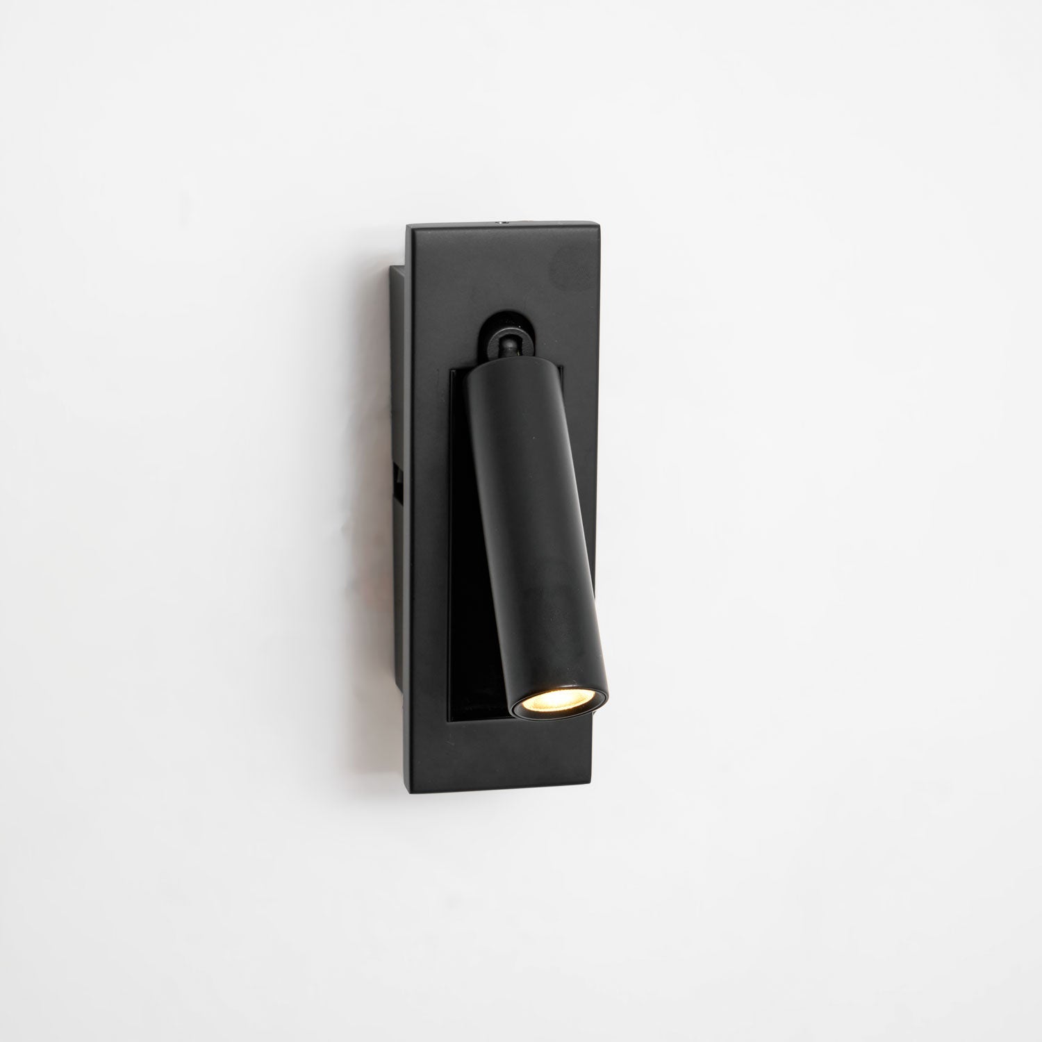 Lumen Embedded Bedside Sconce