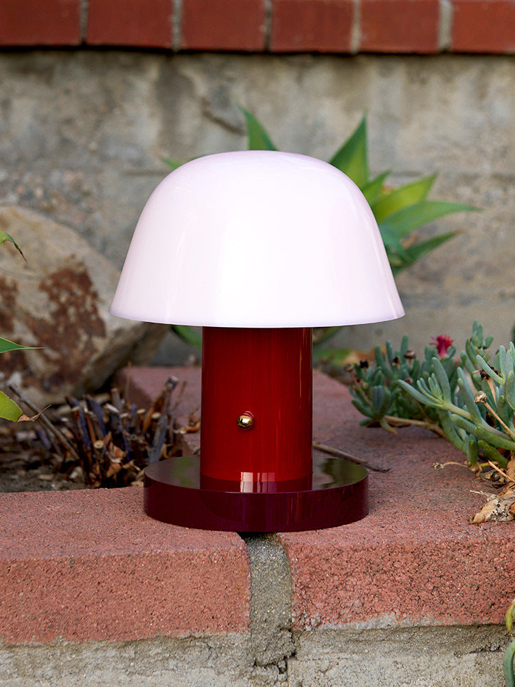 Lumen Nordic House Table Lamp