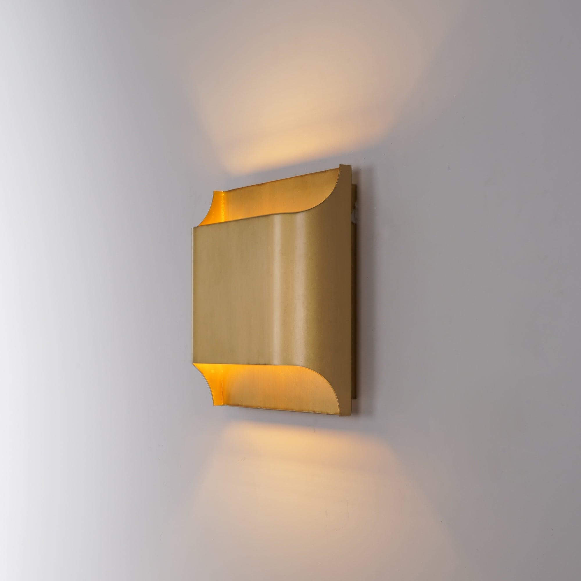 Lumen Fluted Brass Wall Sconce