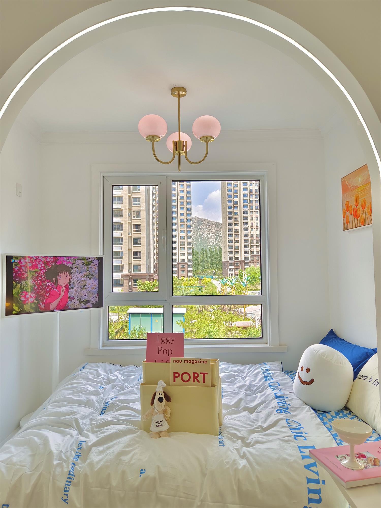 Lumen Marshmallow Pendant Light