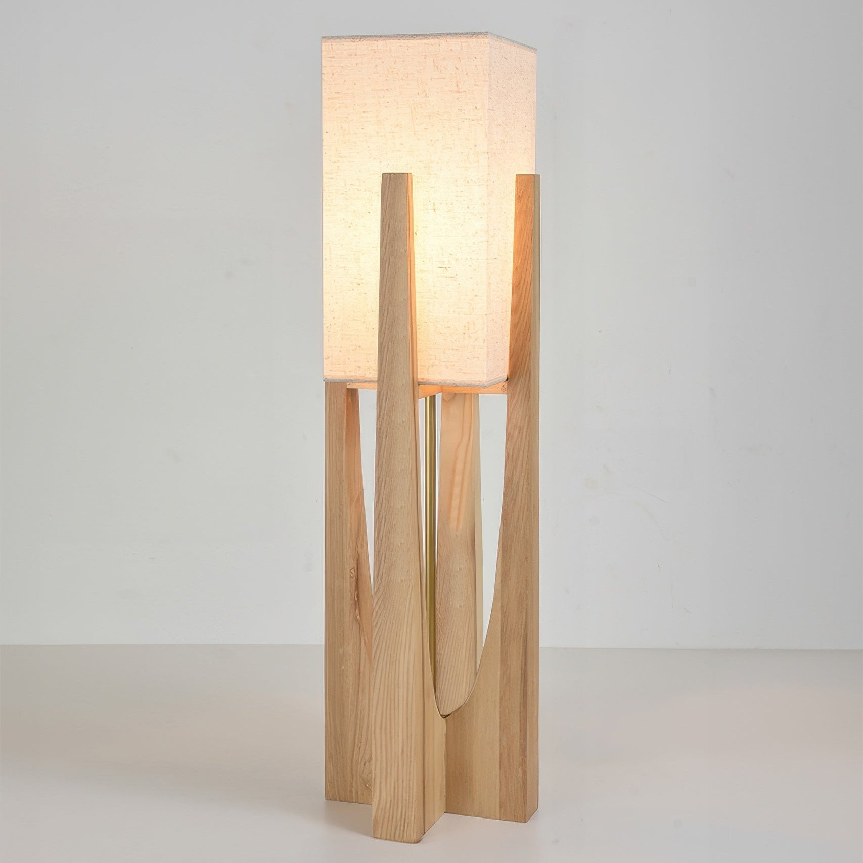 Lumen Wabi Sabi Sora Floor Lamp