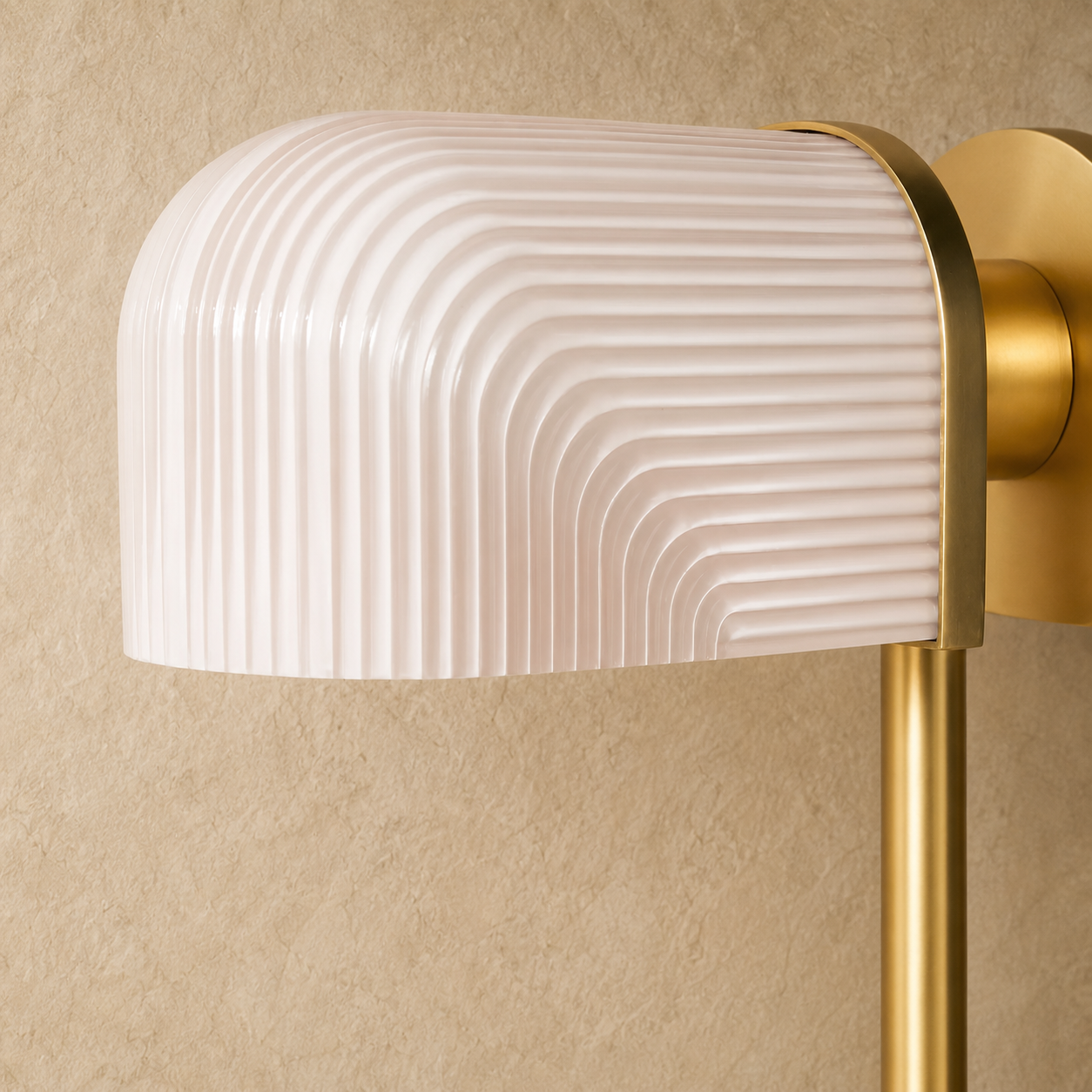 Lumen Olivane Vintage Glass Table Lamp