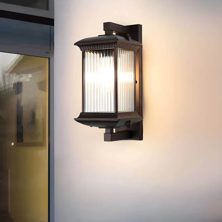 Lumen Pavos Outdoor Wall Light