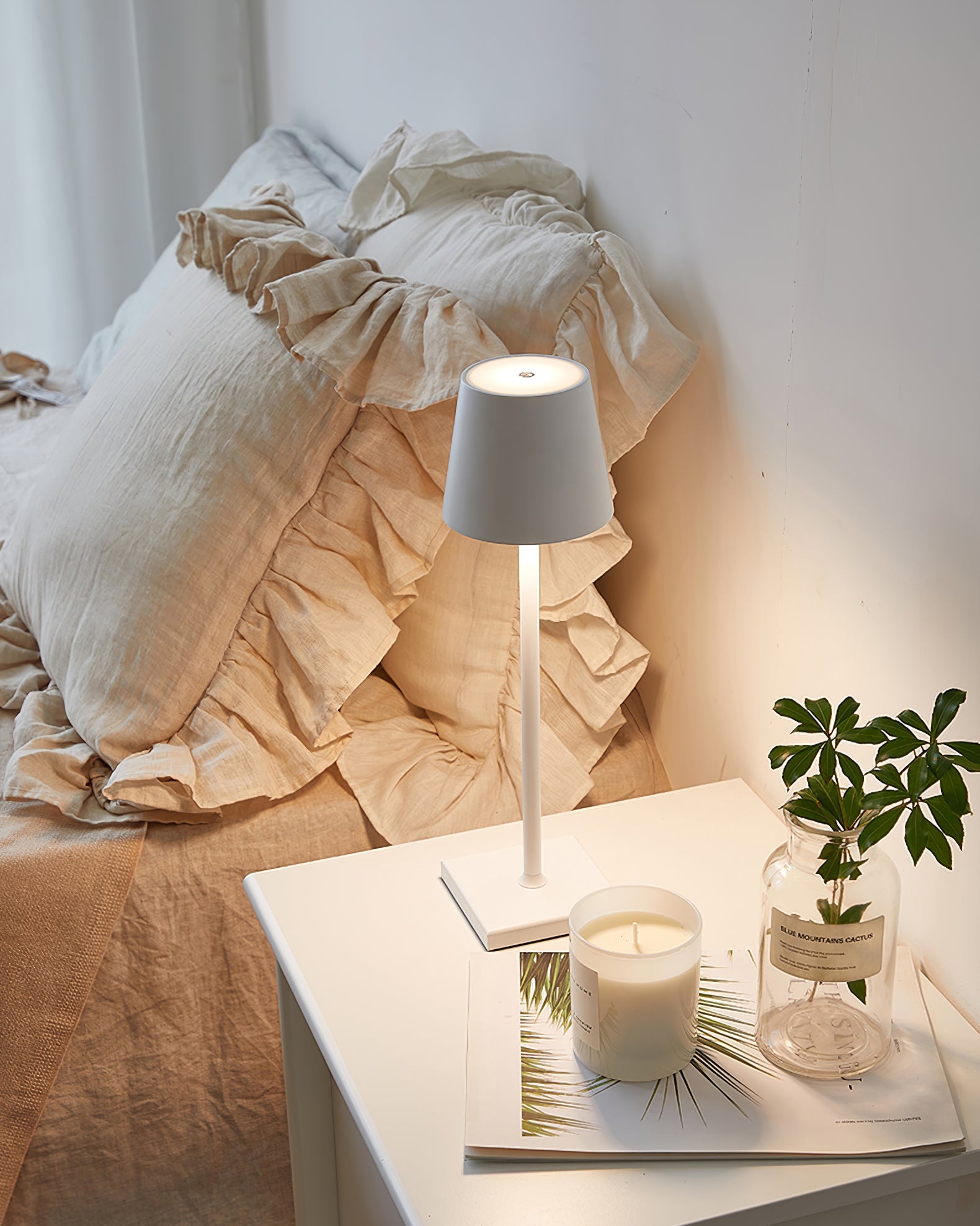 Lumen Doku Table Lamp