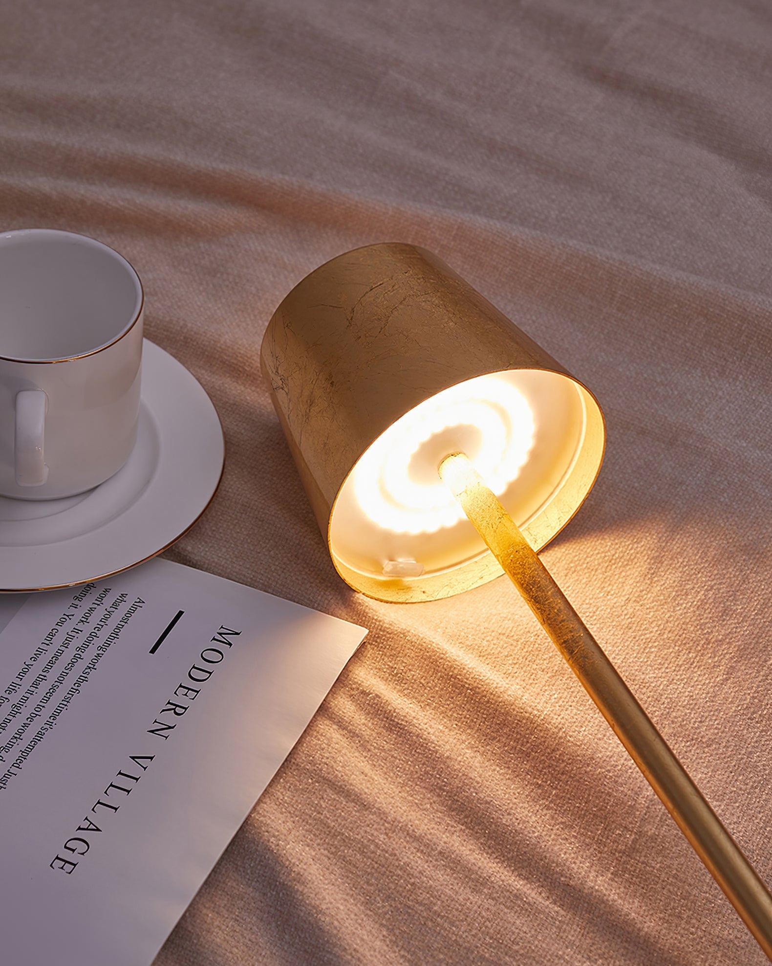 Lumen Doku Table Lamp