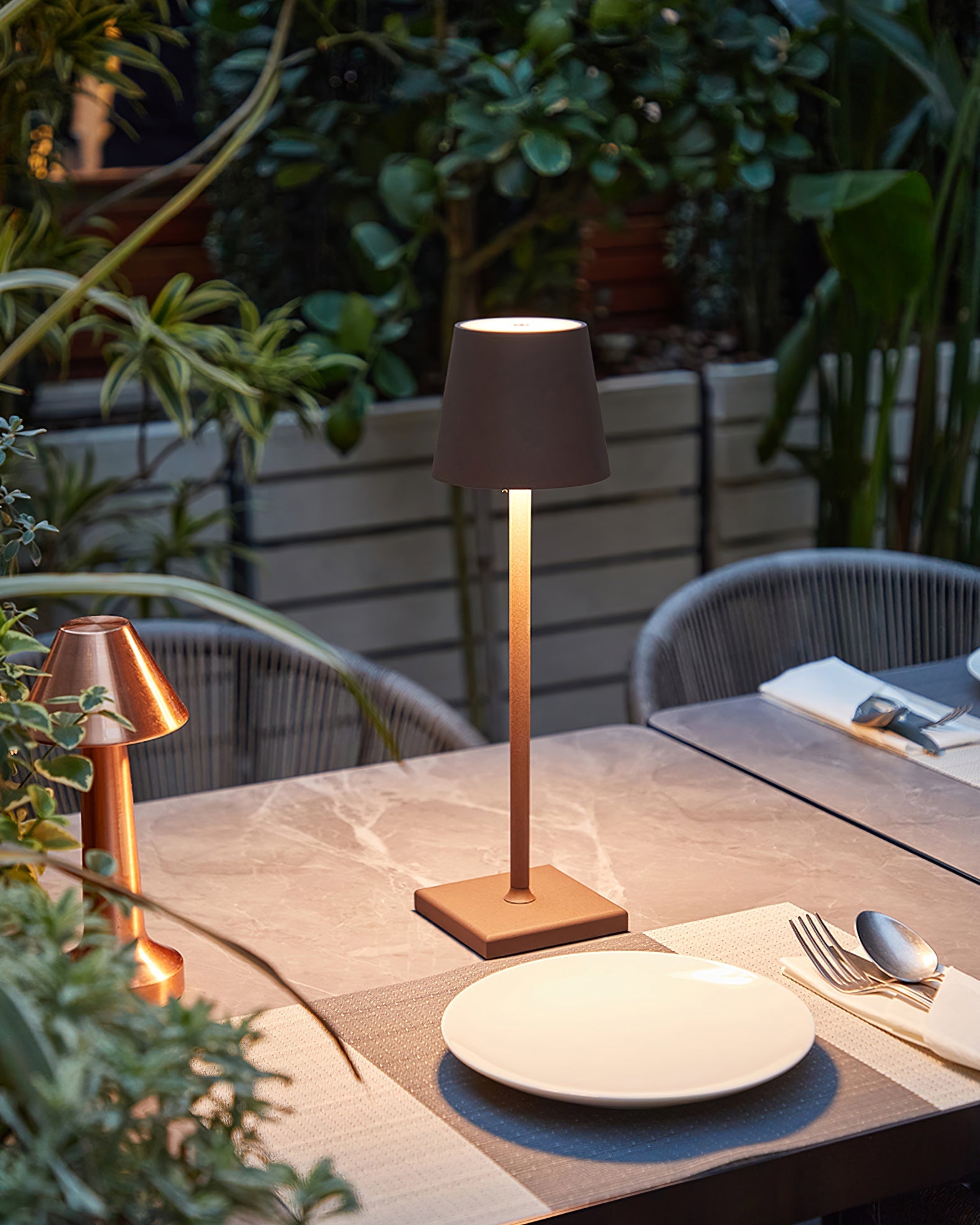 Lumen Doku Table Lamp