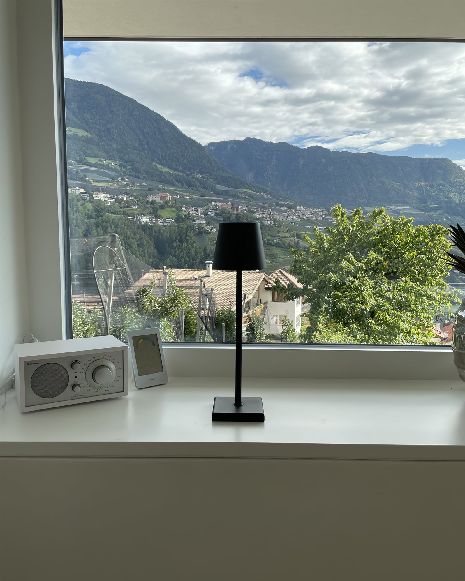 Lumen Doku Table Lamp