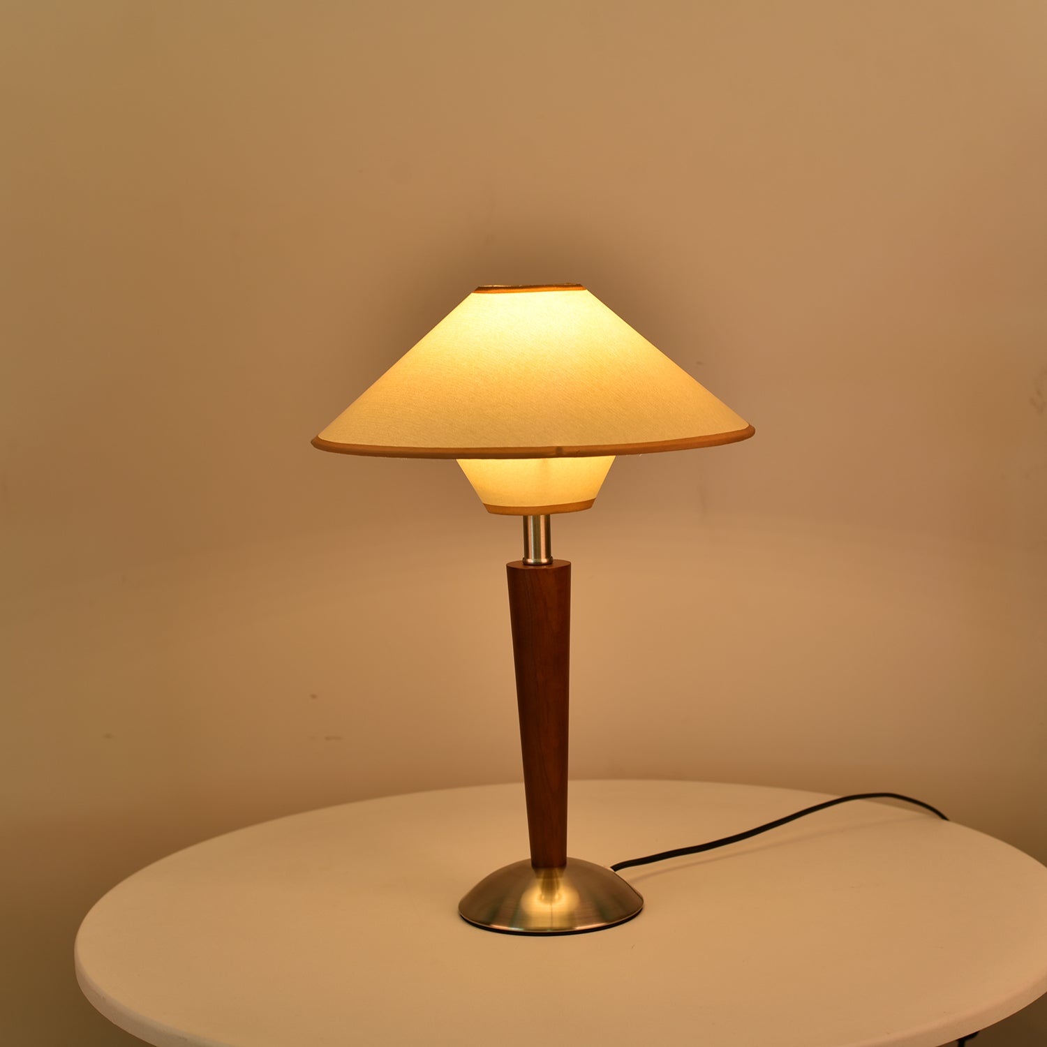 Lumen Talonwood Table Lamp