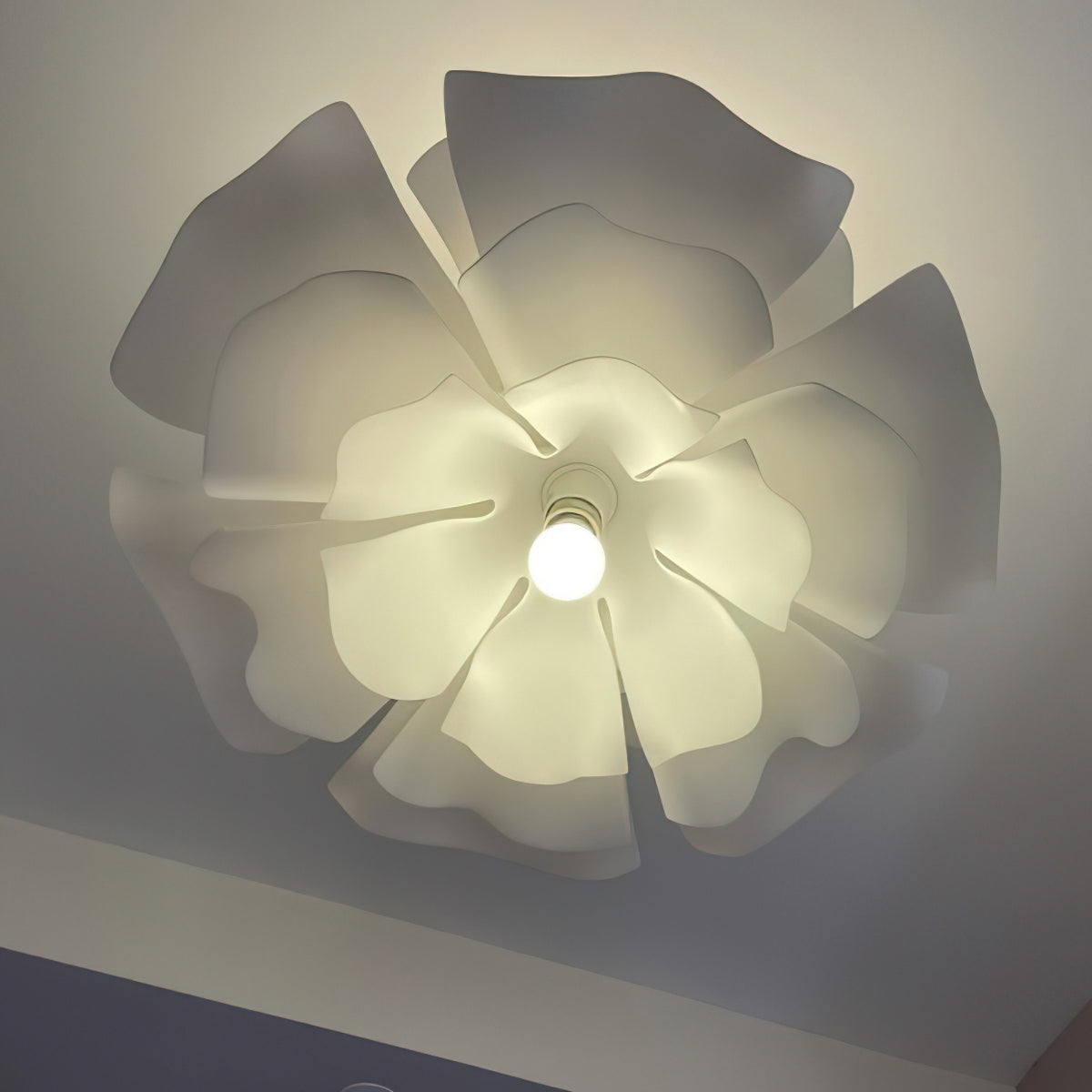 Lumen White Lotus Pendant Light