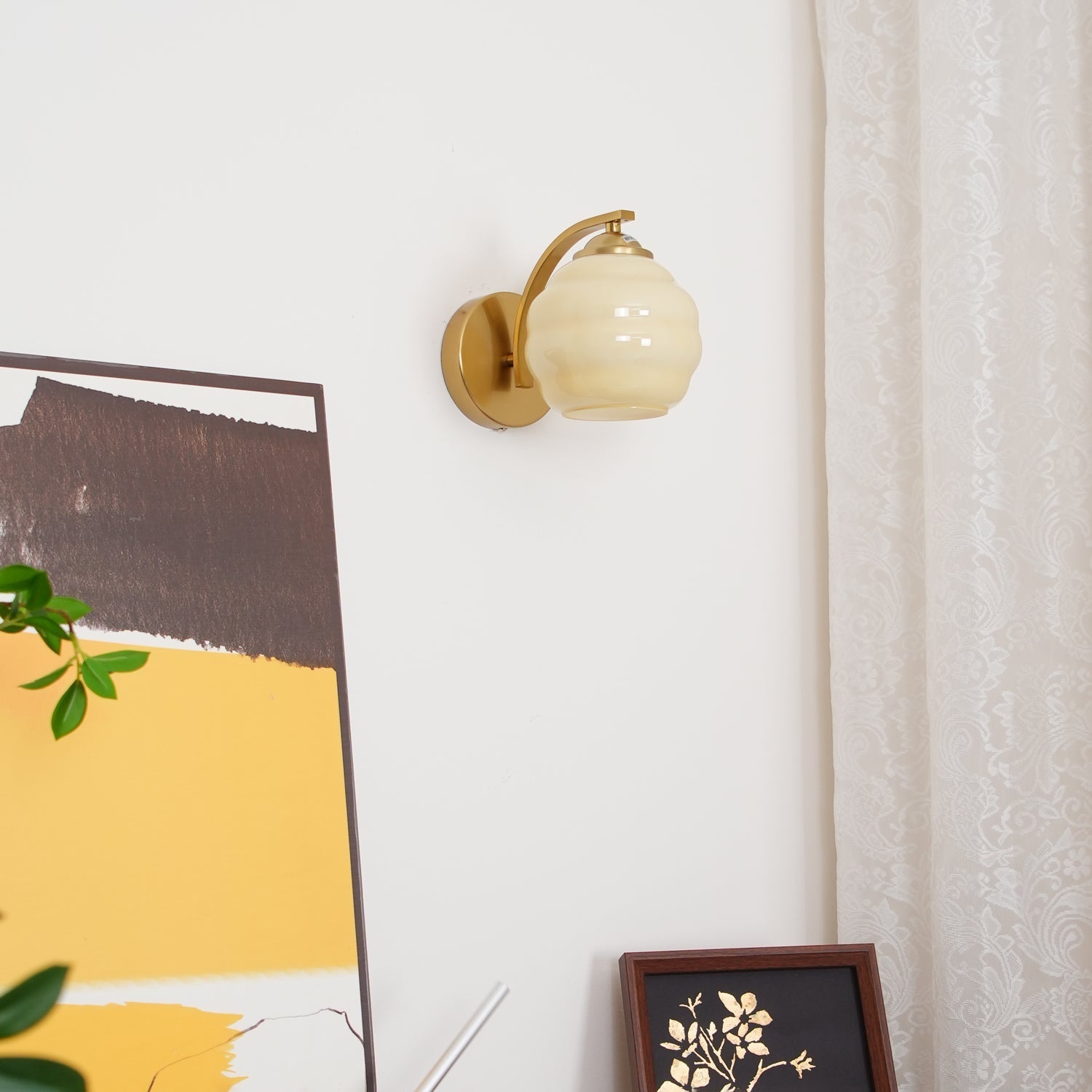Lumen Art Deco Vintage Wall Sconce