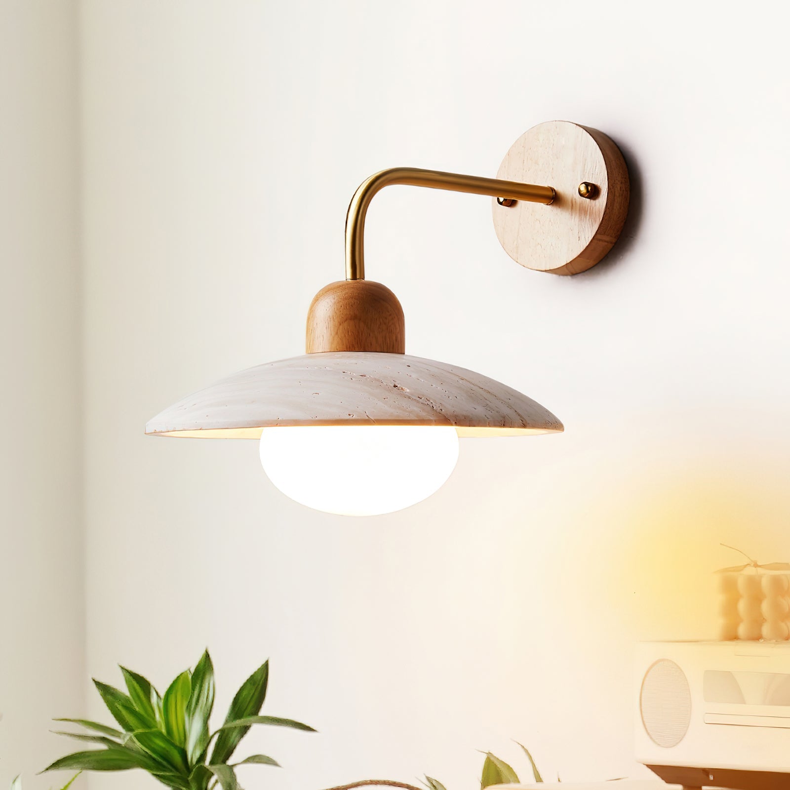 Lumen Carolia Wall Lamp